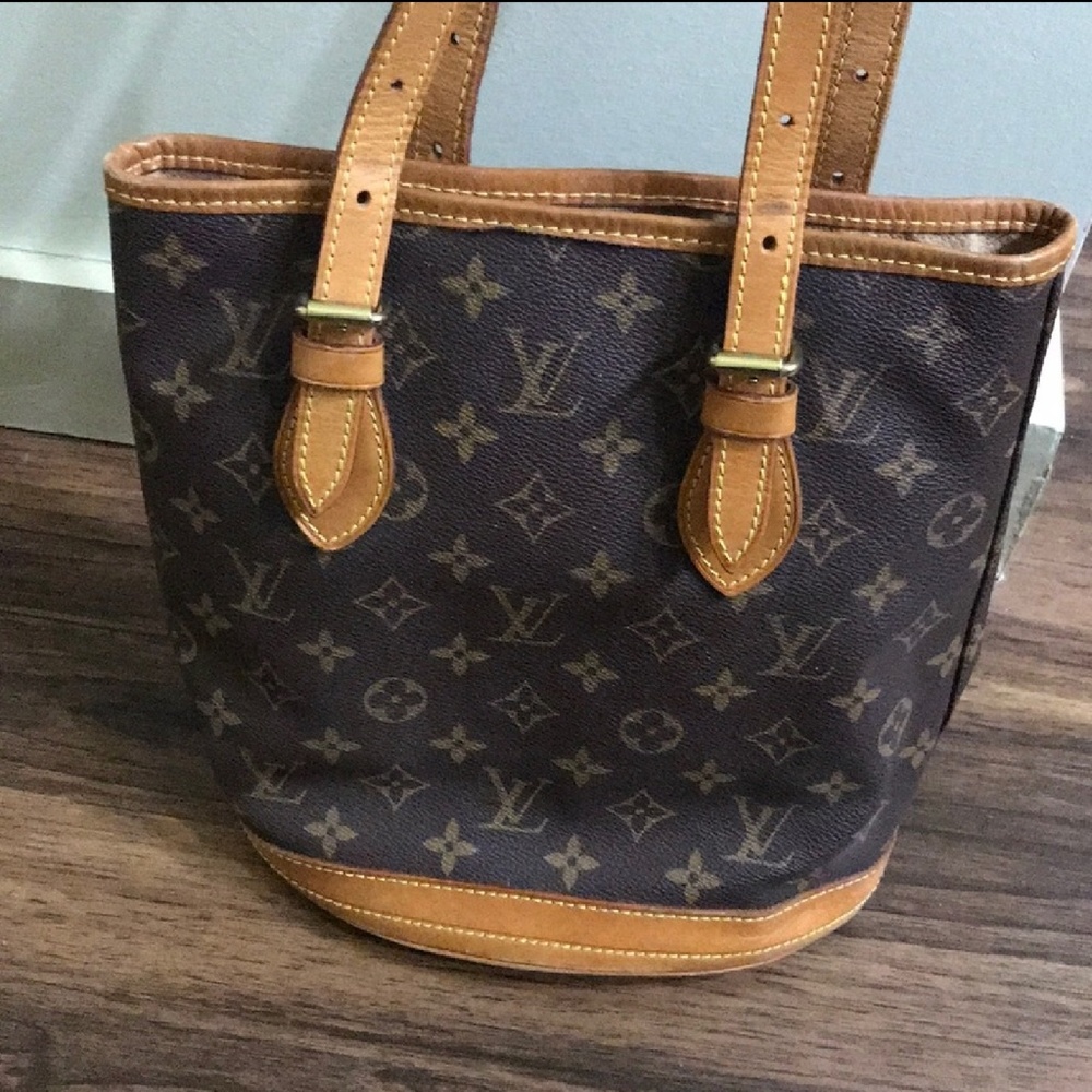 Louis Vuitton Bucket Purse
